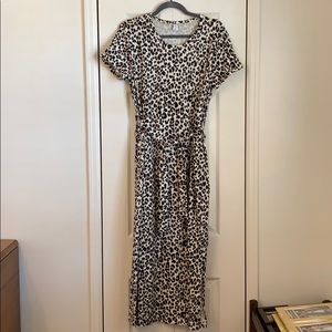 Old Navy Cheetah Print Maxi Dress